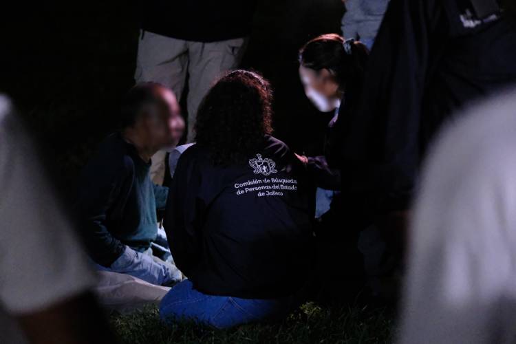 Cobupej realiza operativo nocturno de búsqueda en vida en el Parque Morelos