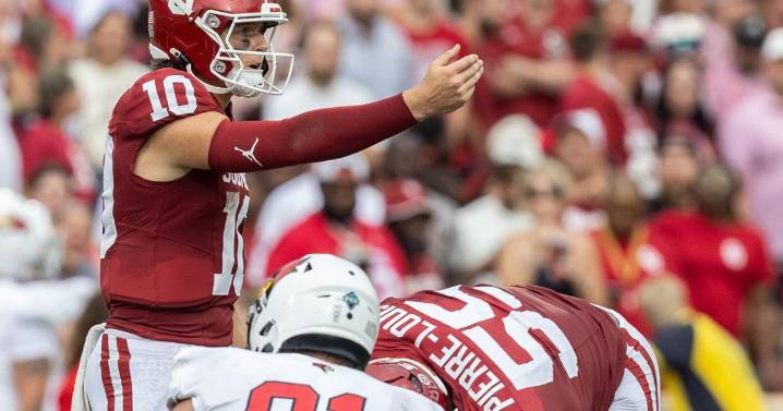 OU's retooled offense gives Brent Venables reason to believe it won't be anything like last year