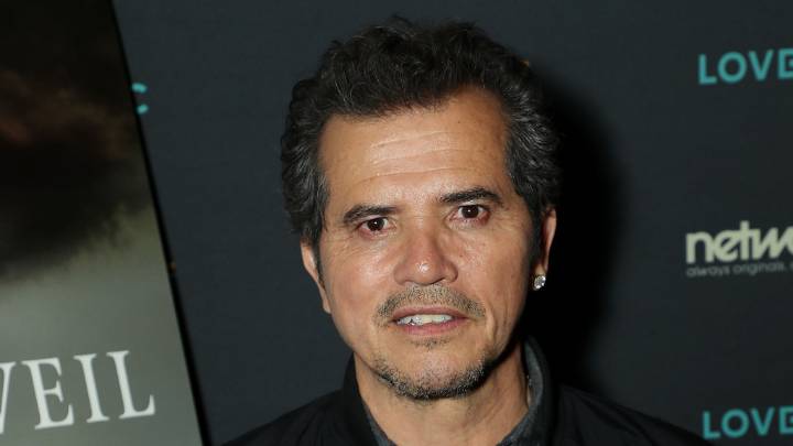 John Leguizamo slams Dean Cain: 'Moron'