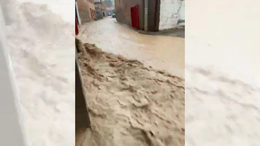Una fuerte tormenta inunda el pueblo zaragozano de Bardallur
