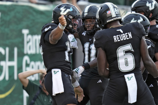 South Florida routs No. 25 Boise State 34-7 for 1st win over Top 25 since since 2016
