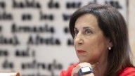 Robles culpa a Feijóo de que autonomías de PP pidieran medios "increíbles" contra el fuego
