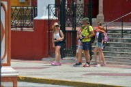 Crece presencia de turistas extranjeros en Campeche y hoteleros llaman a no frenar campañas