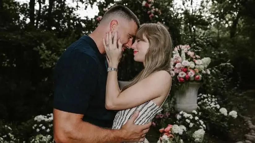 El vestido que Taylor Swift luce en las fotos de su compromiso arrasa en ventas: ¿cuál es su precio?