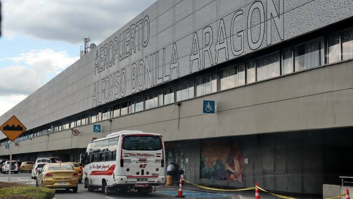 Aeronáutica Civil queda a cargo del aeropuerto Alfonso Bonilla Aragón desde el 1 de septiembre