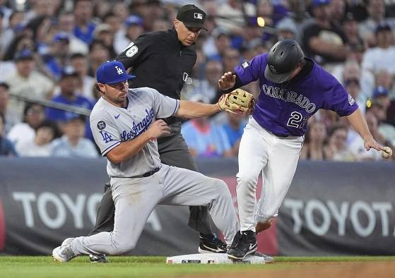 Dodgers vencen a Rockies pese a la ausencia de Shohei Ohtani