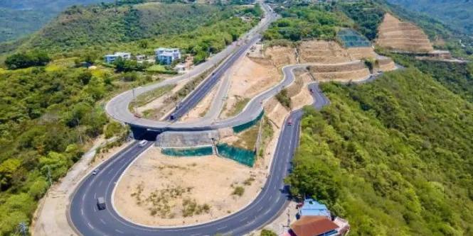 Infraestructura en Colombia 2025: avances, demoras y riesgos en grandes obras 