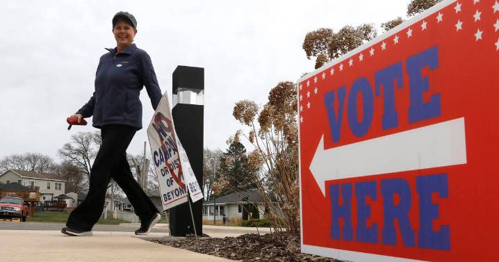 2026 election cycle begins with candidate nominating petitions available for McHenry County offices