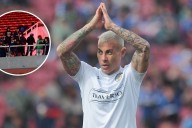Eduardo Vargas reacciona a la tragedia en Avellaneda: su sentido mensaje tras los ataques a hinchas de la U