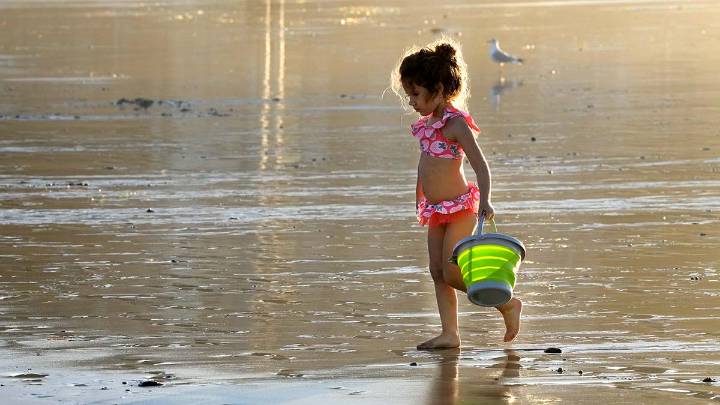 Seasonal temperatures and sunny afternoons in weekend forecast