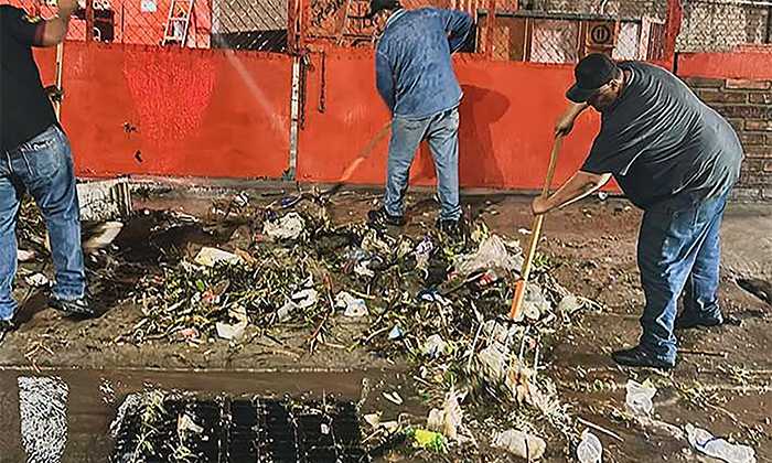 Satura basura parrillas pluviales en bulevares