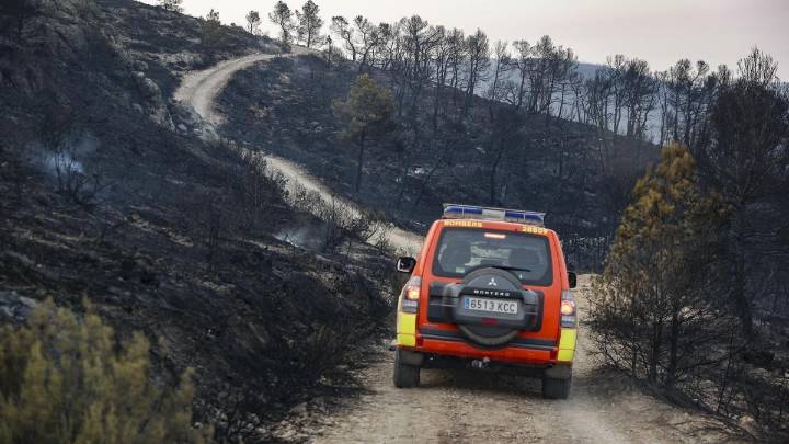 Extinguido el incendio forestal que afectó a 500 hectáreas en Teresa de Cofrentes