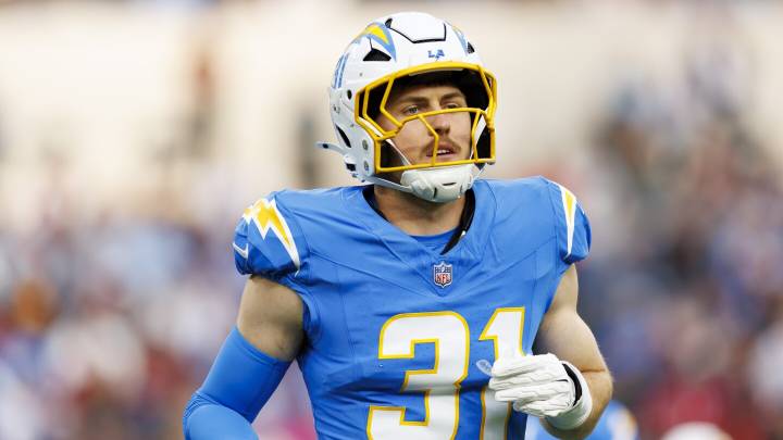 Packers sign Nick Niemann, cut Micah Robinson