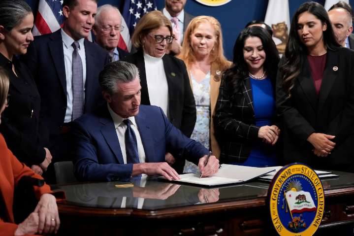 California Gov. signs legislation calling for special election on redrawing congressional map