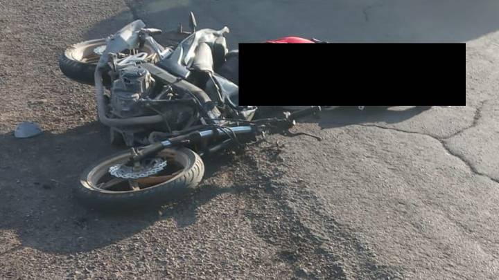 Trágico accidente en la carretera Gómez Palacio-Francisco I. Madero cobra la vida de un motociclista