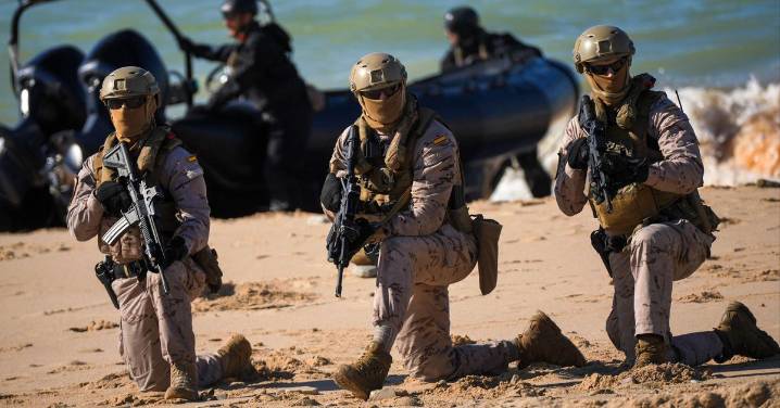❌ ✅ Encuesta |  ¿Le parecería bien que España instaurase el servicio militar voluntario?