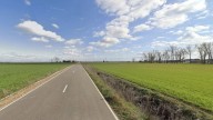 Un muerto y dos heridos tras chocar una moto y un coche en un pueblo de Palencia