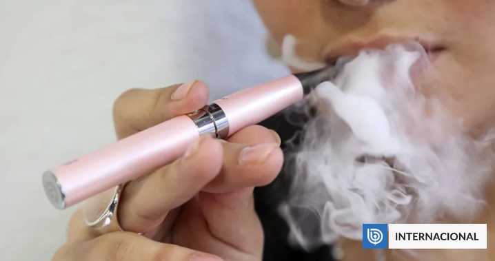 Singapur castigará con hasta 15 azotes y 20 años de cárcel a proveedores de vapeadores