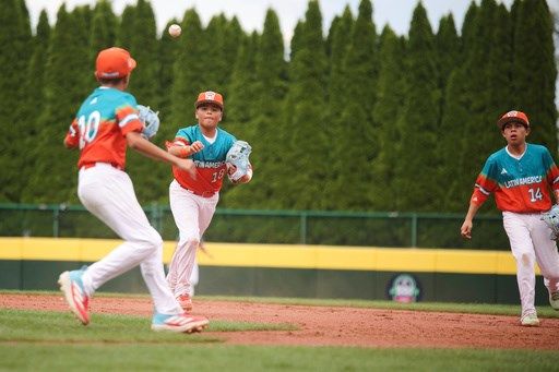 Alone and 2,200 miles from home, Venezuela shuts out Puerto Rico 5