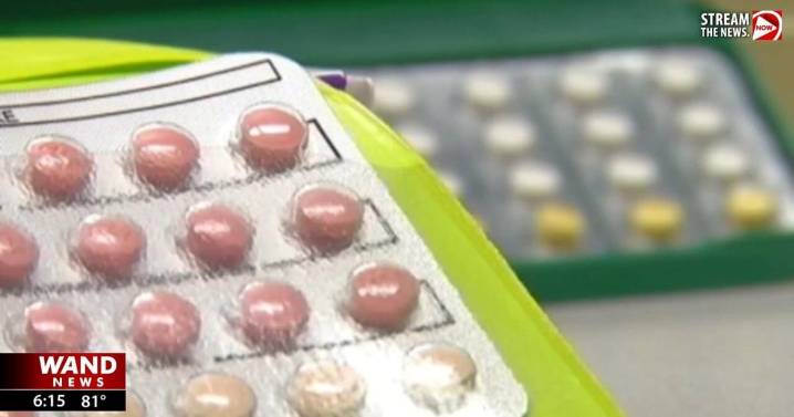 Pritzker signs bills shielding abortion providers, requiring access to medication abortion on public college campuses