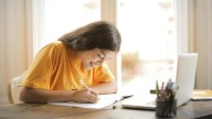 Beca Telmex-Telcel para universitarios: ¿cómo registrarse para recibir el apoyo económico?