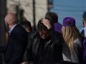 Javier Milei debió ser evacuado de un acto electoral tras ser atacado por manifestantes en Buenos Aires
