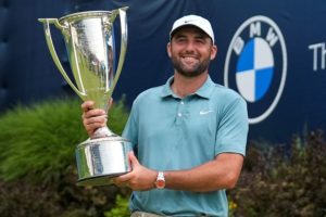 Scottie Scheffler rallies from 4 shots down and wins BMW Championship for 5th victory of the year