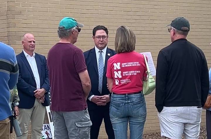 WATCH LIVE: Rep. Mike Flood holds town hall in Lincoln