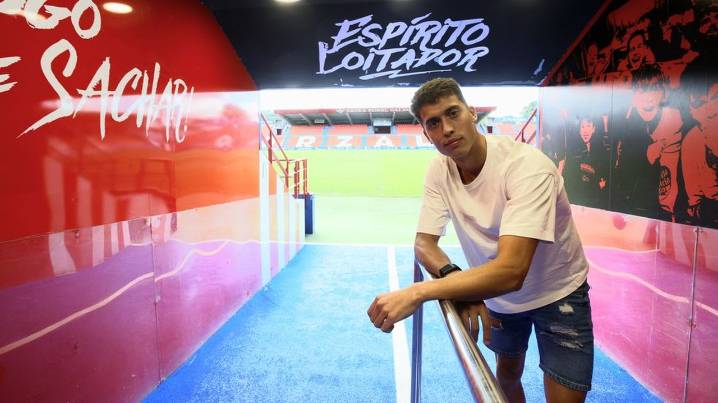 Iago López, jugador del CD Lugo: «Me sentaba en Tribuna y pensaba en ojalá algún día jugar aquí»