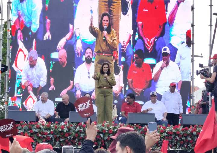 Partido oficialista de Honduras marcha a dos días para que se inicie campaña electoral