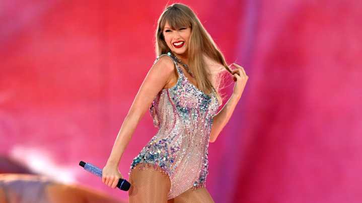 The 10 Best Movie And TV References In Taylor Swift Songs