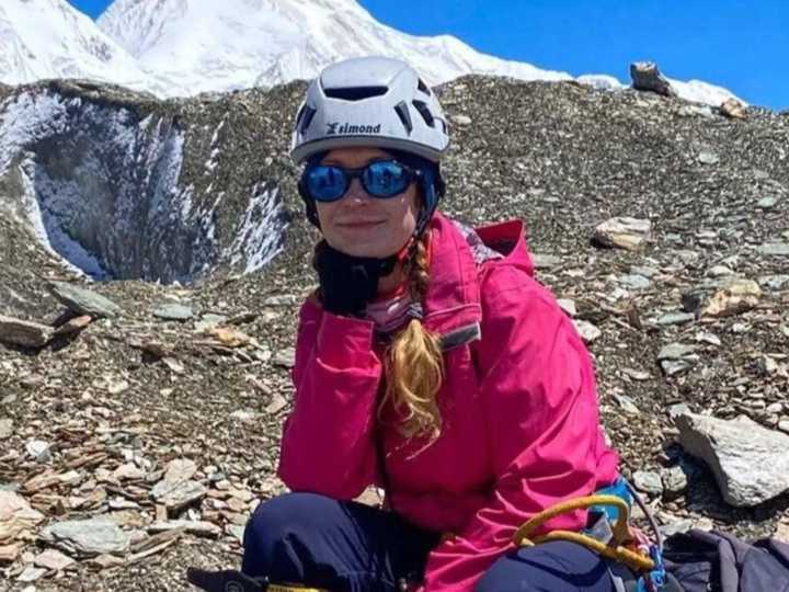 Quién es Natalia Nagovitsyna, la alpinista rusa fracturada y atrapada a 7.000 metros de altura