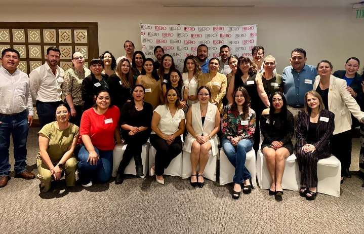 EXALUMNOS de la IBERO Puebla en Chiapas se reencuentran en significativo evento en Tuxtla