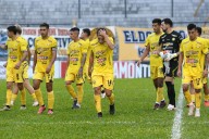 "Fracaso deportivo". El club que llegó a primera en 10 años, bajó rápido a la liga local y se compara con River y Estudiantes en educación