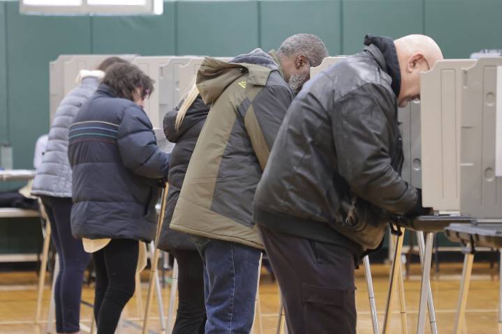 Ohio sued over new voter registration requirements at the BMV: Capitol Letter