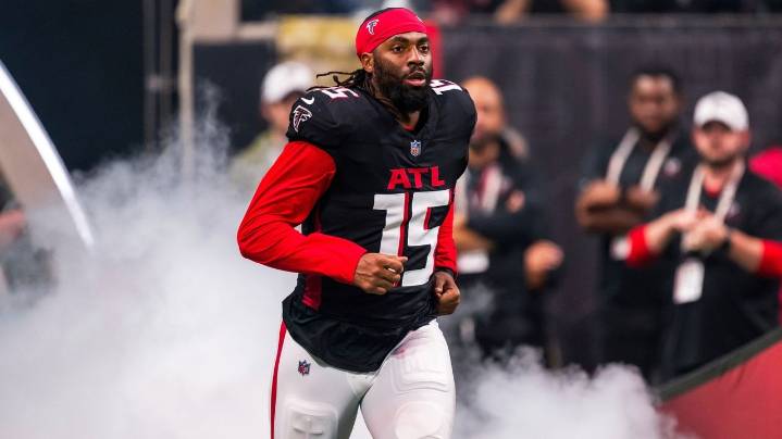 Dolphins make Matthew Judon's signing official and add cornerback Cameron Dantzler Sr.