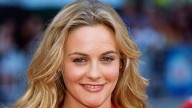 '90s screen queen reveals how she maintains her wrinkle-free complexion without plastic surgery