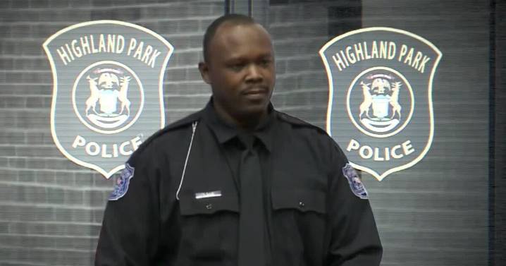 Ex-Highland Park police officer avoids jail time over second assault case
