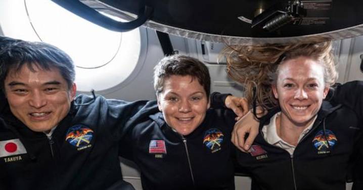 Astronautas de Crew-10 regresan a la Tierra tras desacople de la EEI