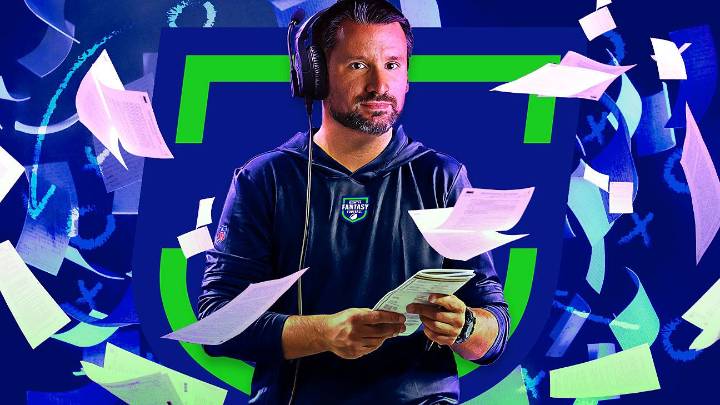 Mike Clay's Playbook, Part 3: How to manage your fantasy football team post