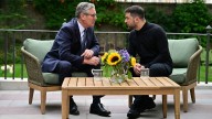 Zelenskyy meets with U.K.'s Starmer as Europe braces for Trump