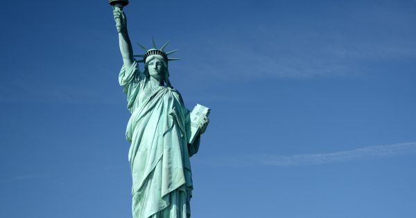 Adiós a la Estatua de la Libertad: la polémica propuesta que encendió la ira de Nueva York y divide a Estados Unidos