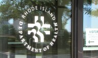 RIDOH recommends closing swimming areas at 2 Newport beaches due to bacteria counts