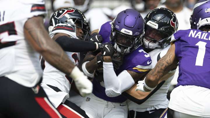 Vikings WR Jordan Addison, Tai Felton exit practice with injuries