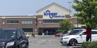Kroger to slash nearly 1,000 jobs in third wave of reductions