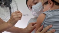 Pediatricians’ group breaks with CDC, still urging COVID