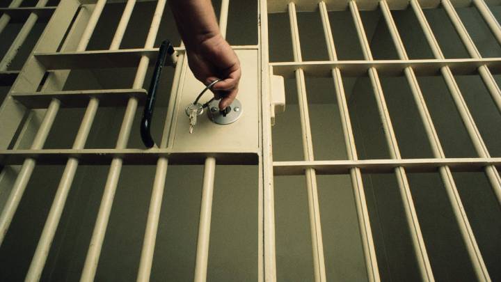 Carmel Valley man who flashed schoolgirls gets 9 months in jail, year of probation