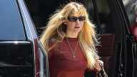 Jennifer Lawrence’s Off-Duty Look Is the Perfect Fall Uniform