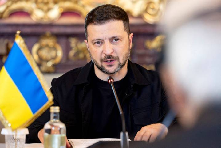 Zelenskyy rejects Trump's suggestion of ceding Ukrainian territory to end war with Russia