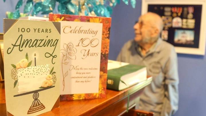 Army veteran of World War II, a native of Paterson, dies at 100